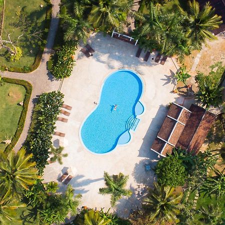 Santi Resort & Spa Luang Prabang Buitenkant foto