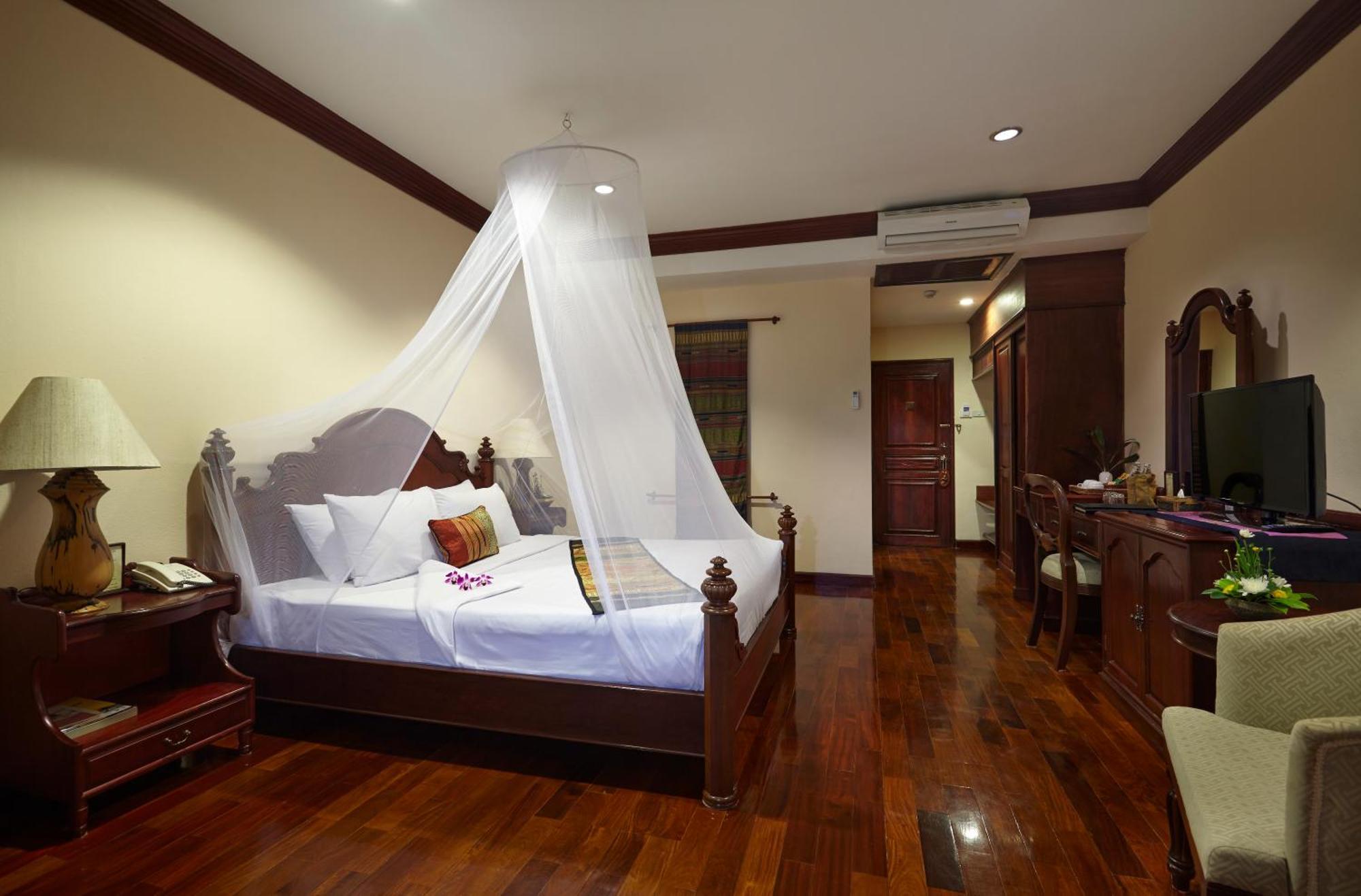 Santi Resort & Spa Luang Prabang Buitenkant foto