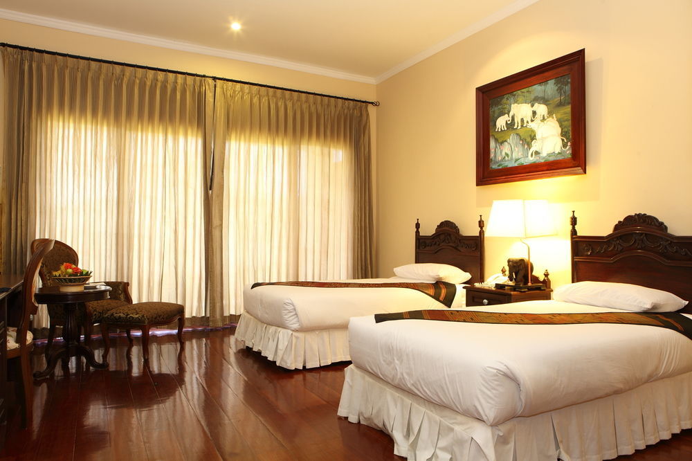 Santi Resort & Spa Luang Prabang Buitenkant foto