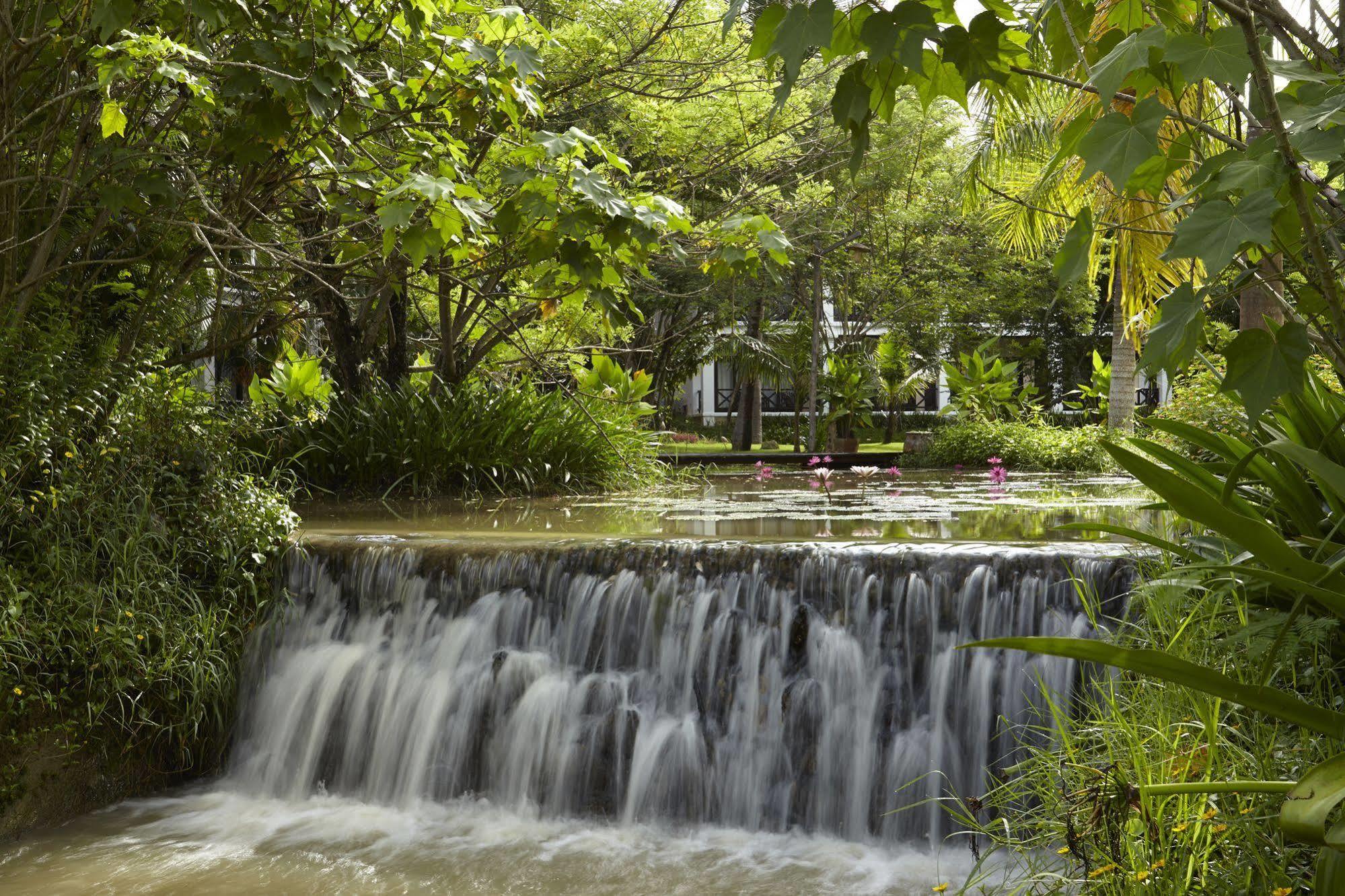 Santi Resort & Spa Luang Prabang Buitenkant foto